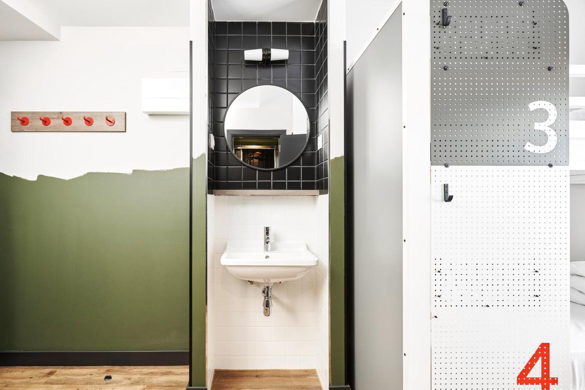Generator Madrid Hostel Εξωτερικό φωτογραφία